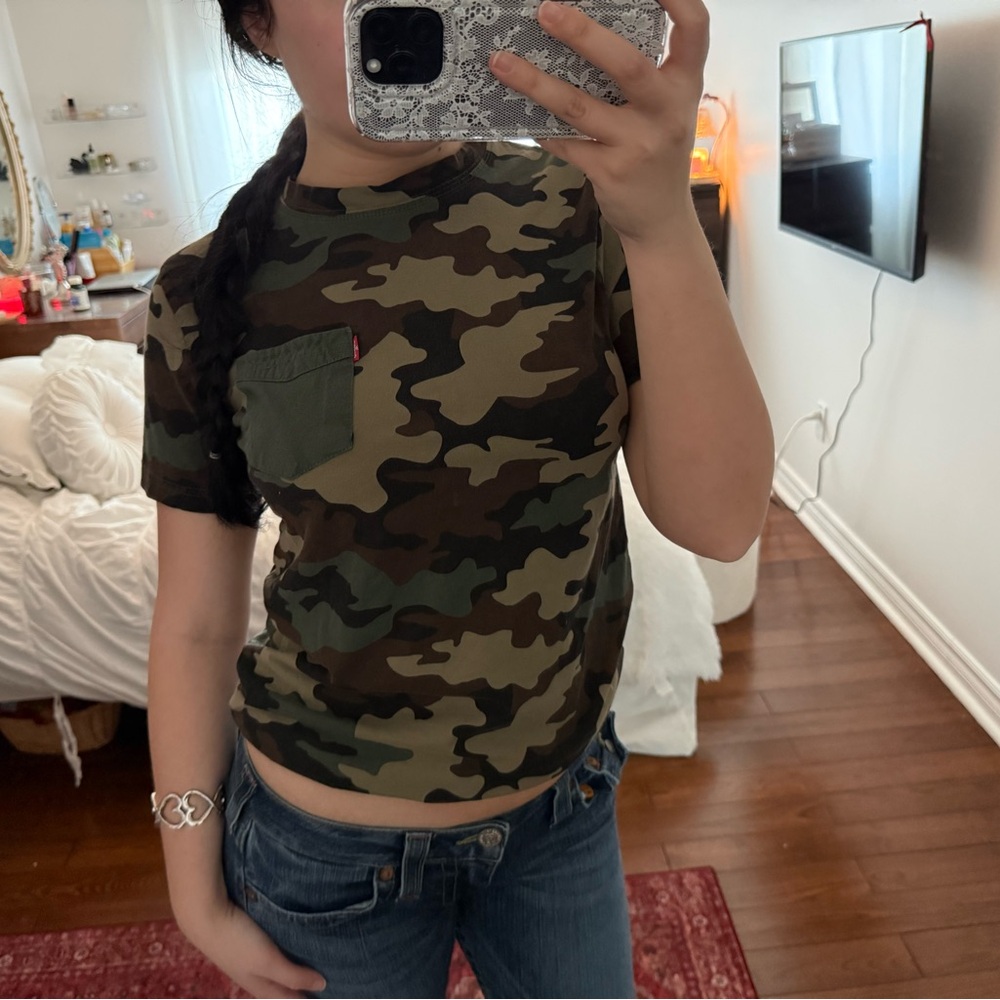 Levis Camouflage Baby Tee